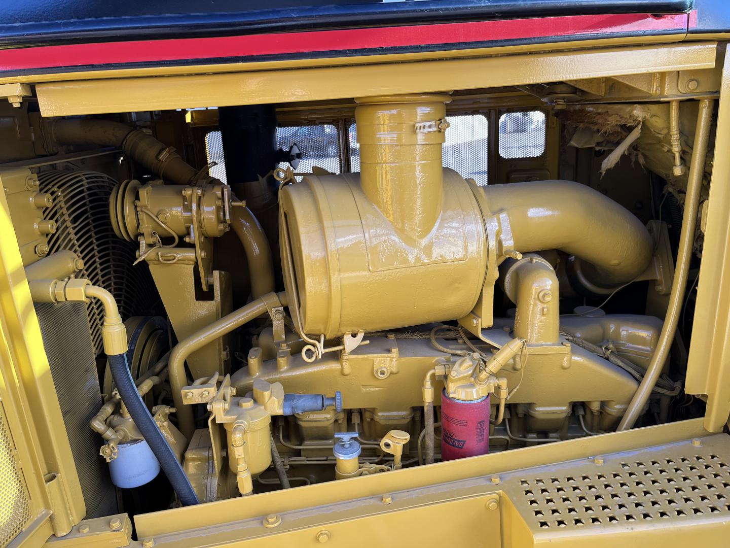 ./imagenes/INVOICE/2019/15809/TAPADOR FRONTAL CATERPILLAR D8N (32).JPG